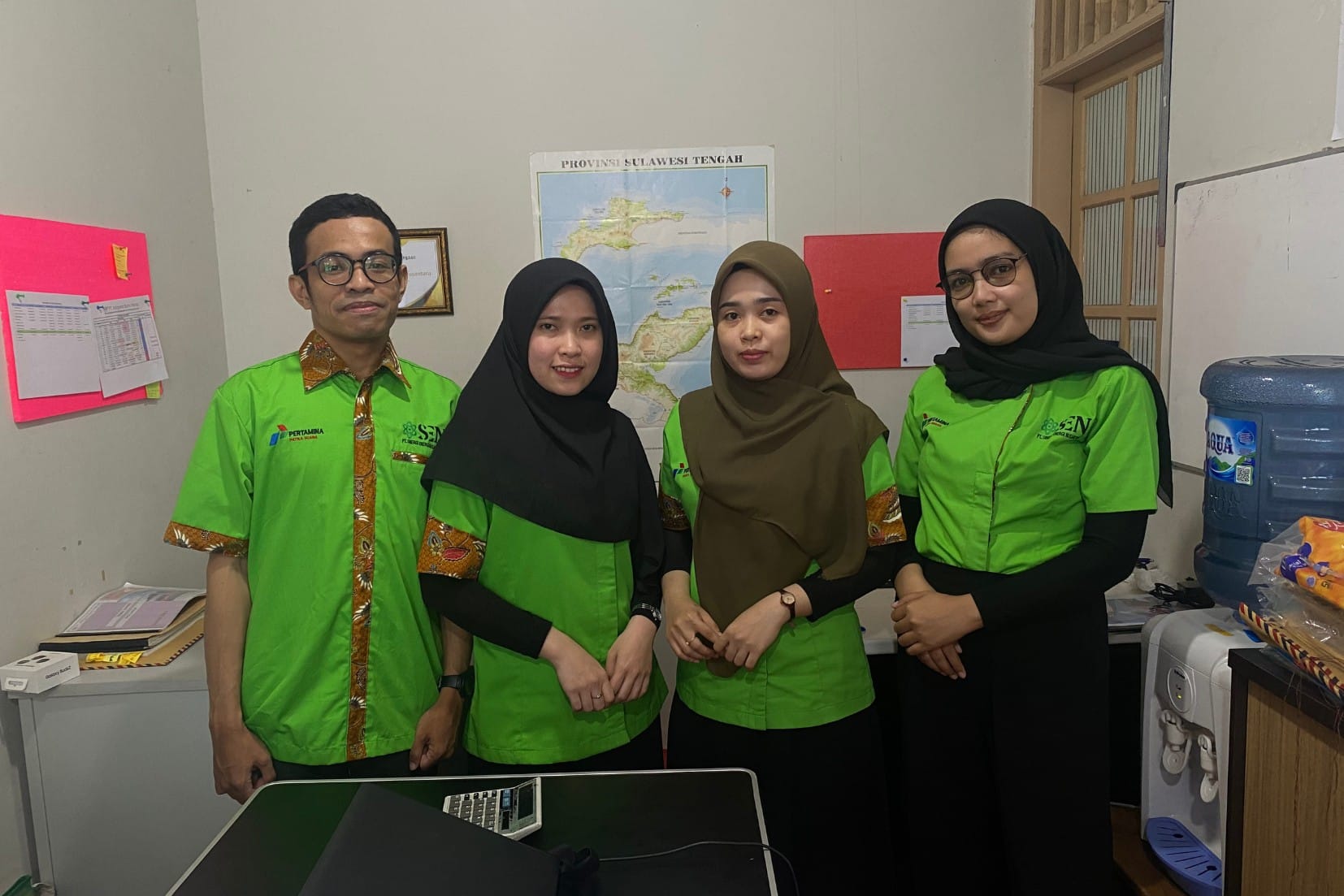 Tim PT. Adiguna Bumi Petrol di kantor